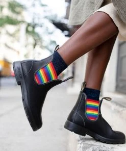 Blundstone Original 2105 - Black Boots with Rainbow Elastic & Contrast Stitching for Men & Women 12 Blundstone Original 2105 - Black With Rainbow Elastic & Contrast Stitching