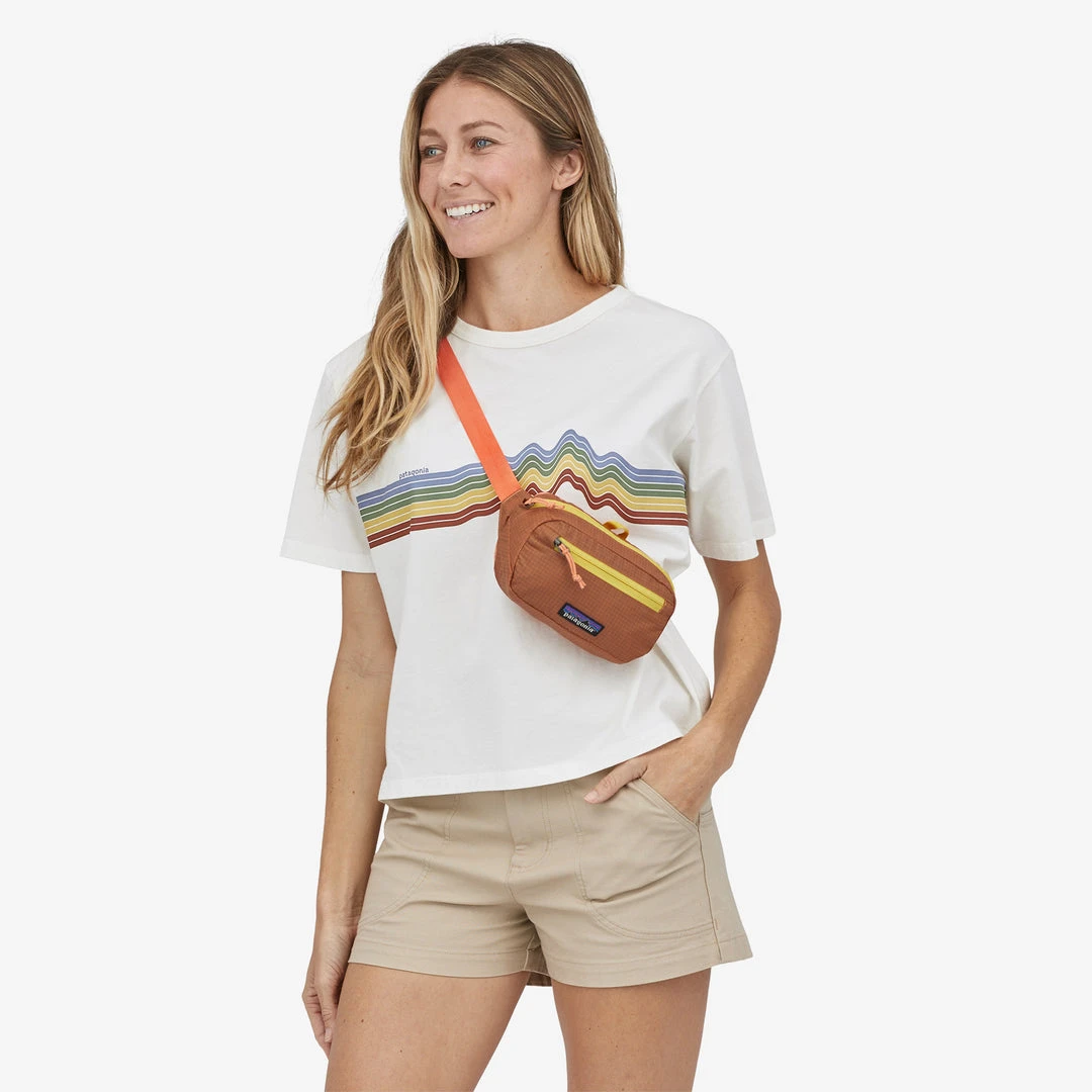 Patagonia Ultralight Black Hole Mini Hip Pack 1L - Tigerlily Orange | Compact & Durable Waist Bag for Men & Women 2 Patagonia Ultralight Black Hole Mini Hip Pack 1L - Tigerlily Orange