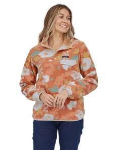 Patagonia WOMENS W's Lightweight Synchilla® Snap-T® Fleece Pullover - Flower Power Big: Toasted Peach